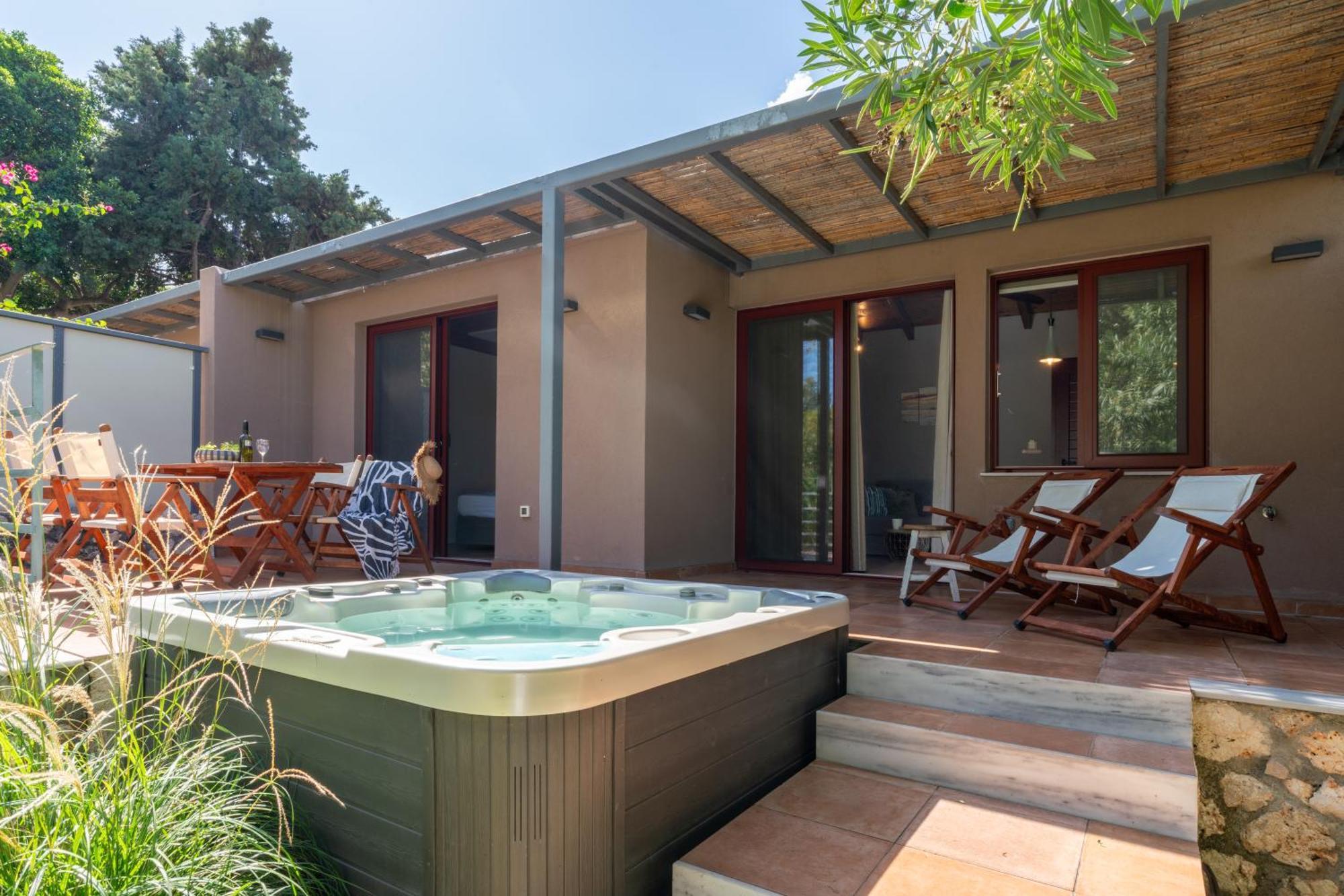 Klaritz Luxury Suites Lassi  Exterior foto