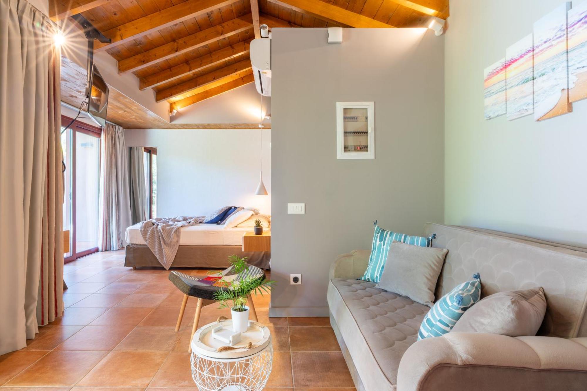 Klaritz Luxury Suites Lassi  Exterior foto